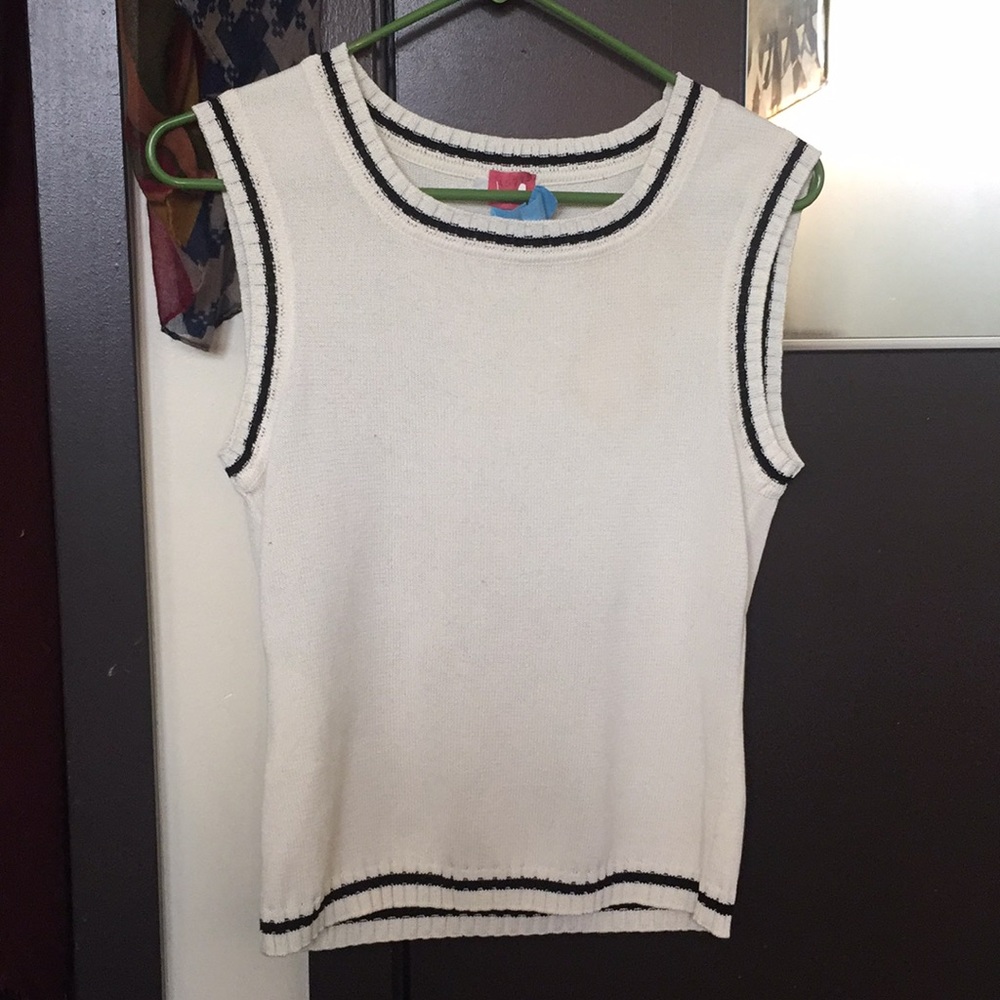 Escada White Lightweight Sweater Top